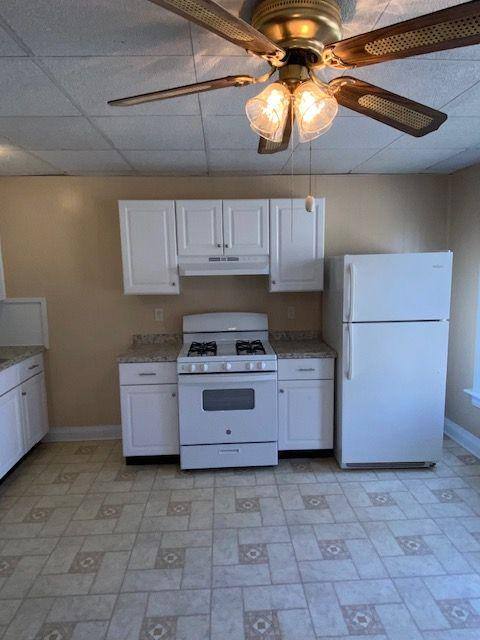 Townhouse for rent at 401 3rd St #2, Hanover, PA 17331