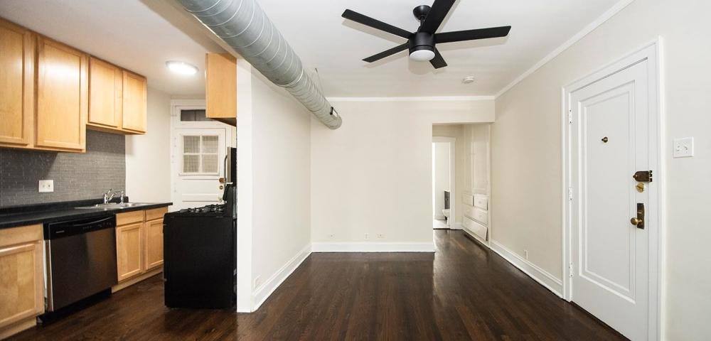 Apartment for rent at 1253 W Henderson, Chicago, IL 60657