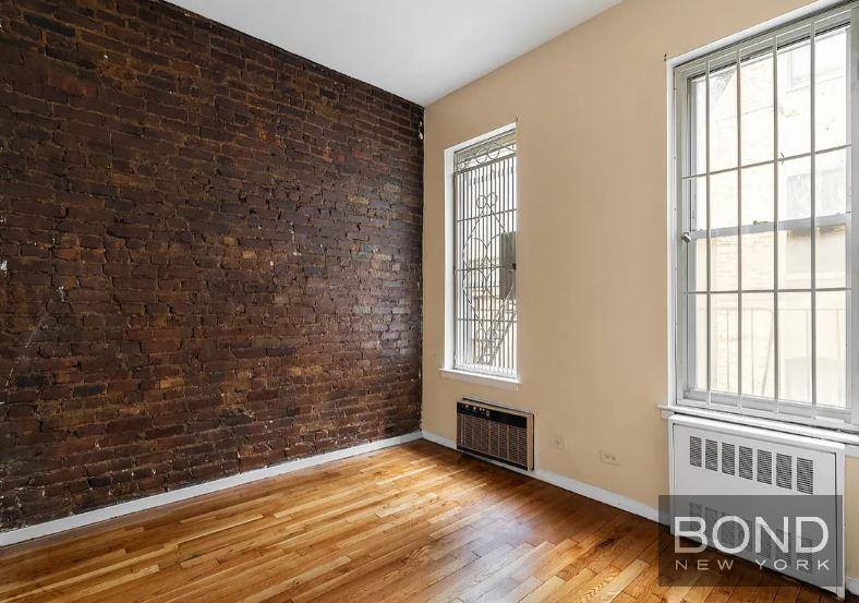 Apartment for rent at 331 E 33rd St #3B, New York, NY 10016