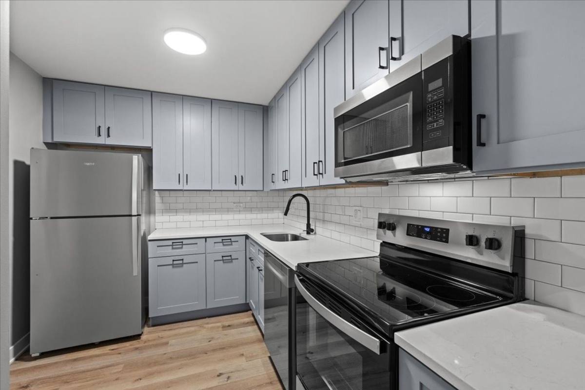 Apartment for rent at 1000 E Orchard St, Mundelein, IL 60060