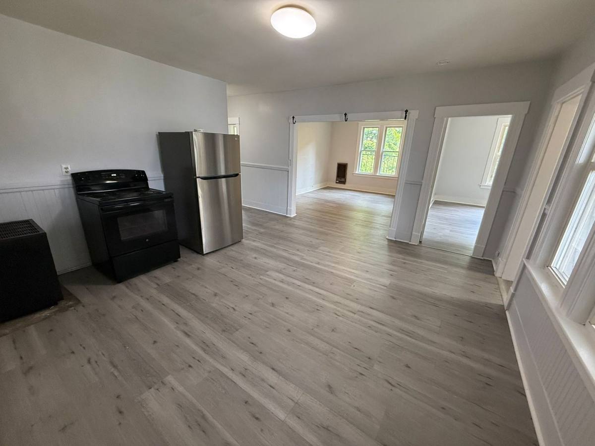 Apartment for rent at 99 Cross St, Southbridge, MA 01550