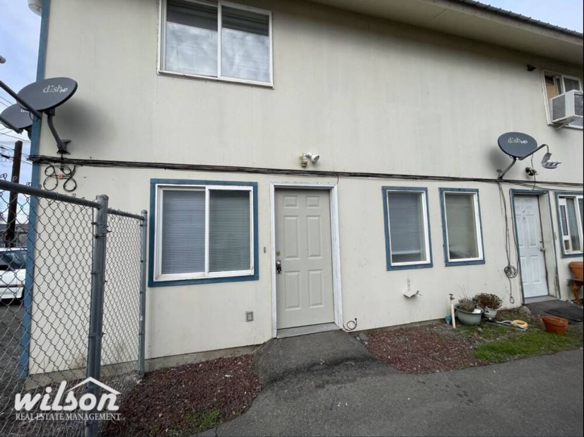 Apartment for rent at 408 N 8th St, Yakima, WA 98901