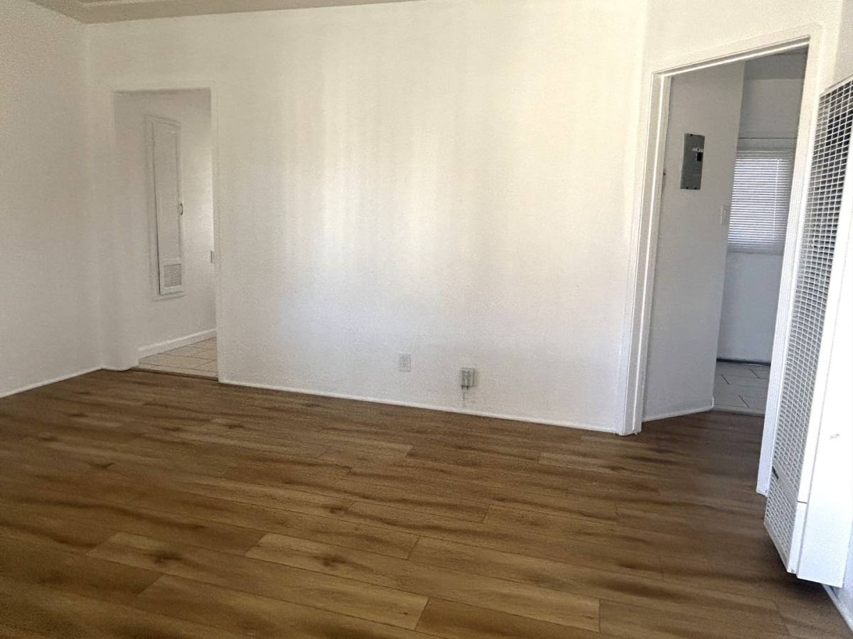 Apartment for rent at 8454 Victoria Ave, South Gate, CA 90280