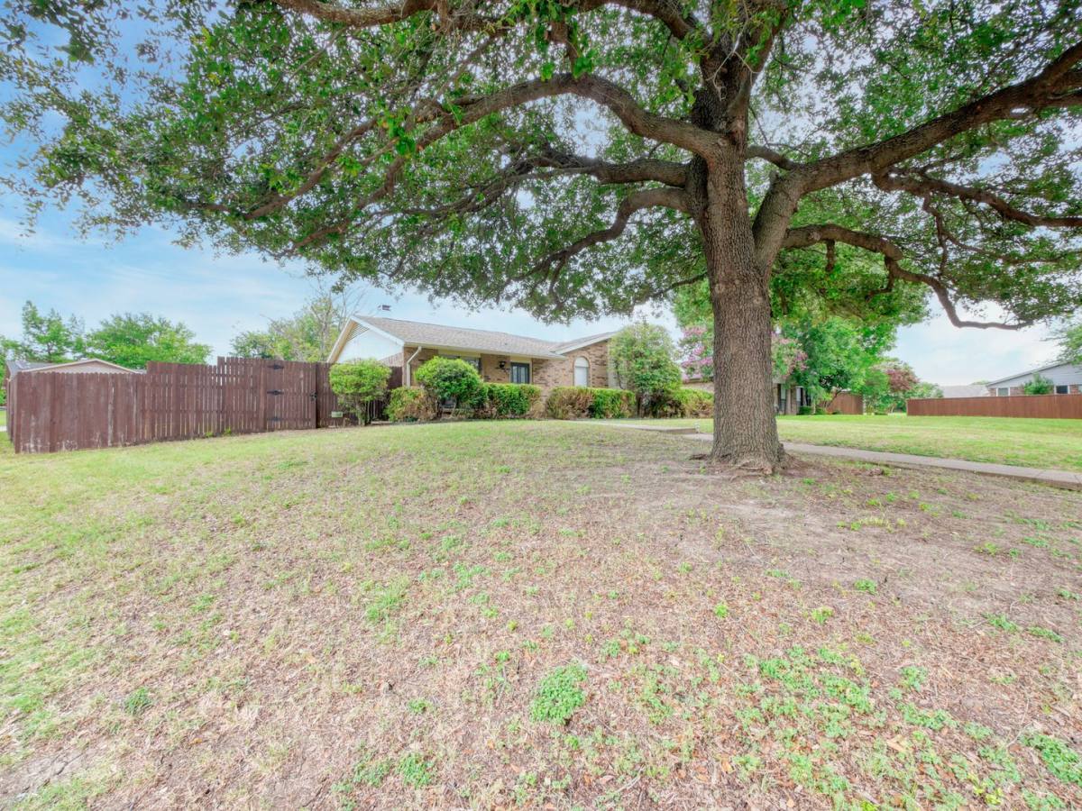 House for rent at 1472 Rockshire Dr, Plano, TX 75074