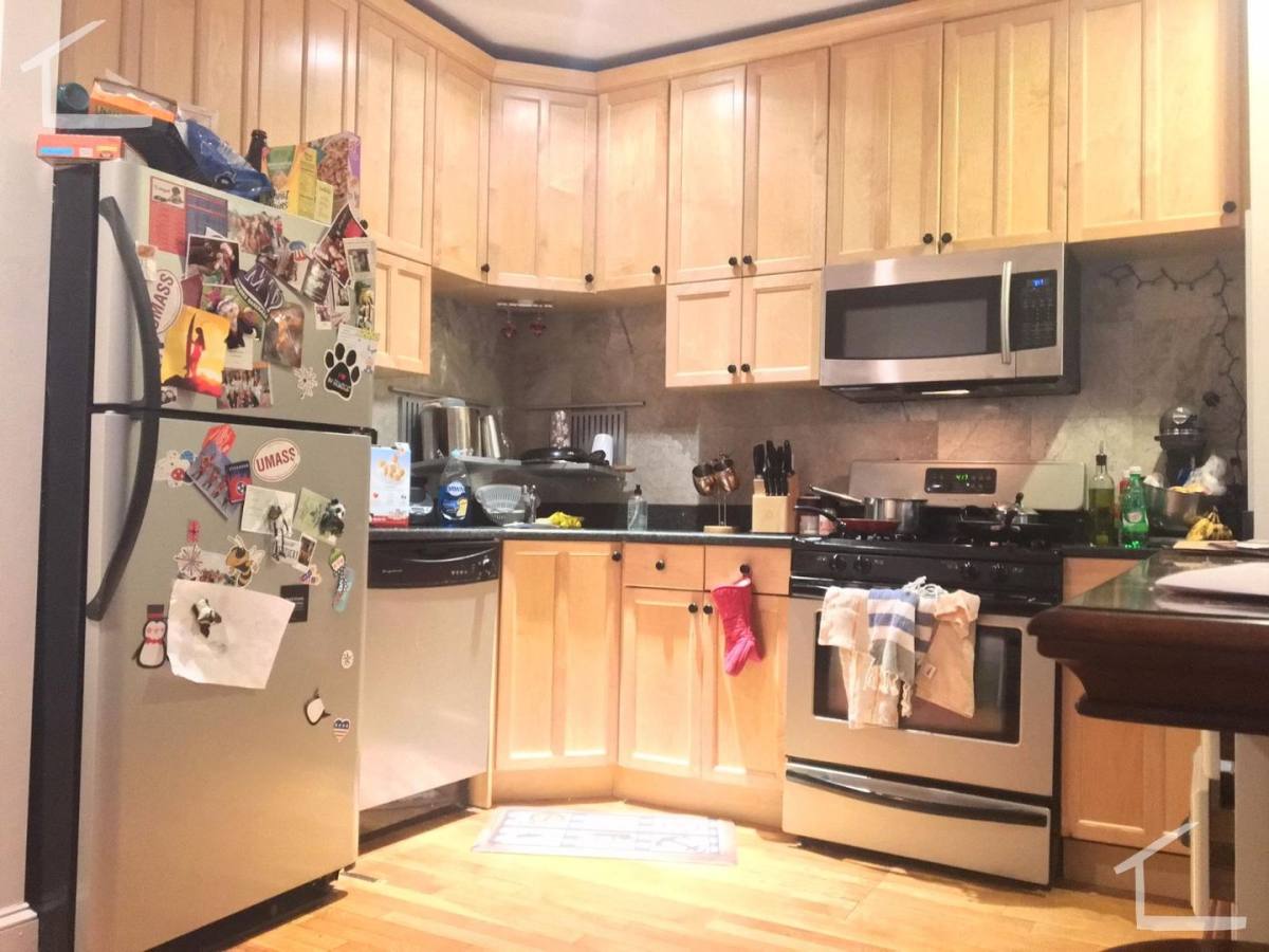 Apartment for rent at 191 Winthrop Rd #1, Brookline, MA 02445