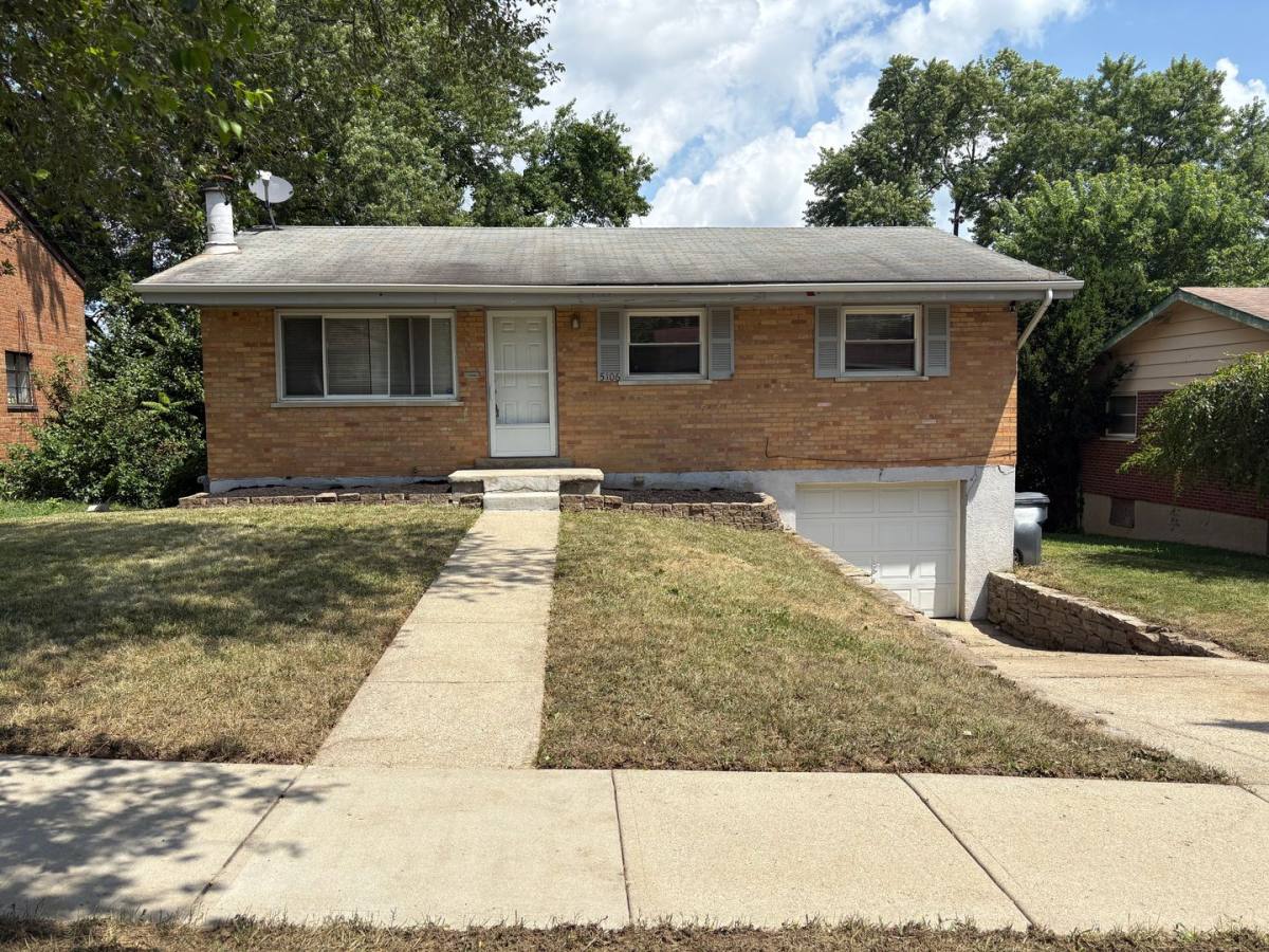 House for rent at 5106 Chantilly Dr, Cincinnati, OH 45238