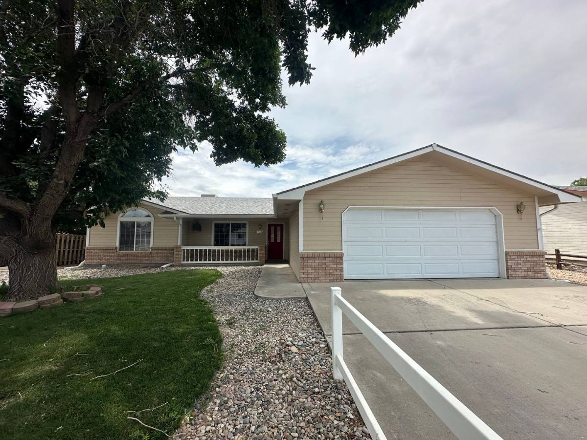 House for rent at 587 Pioneer Rd, Grand Junction, CO 81504