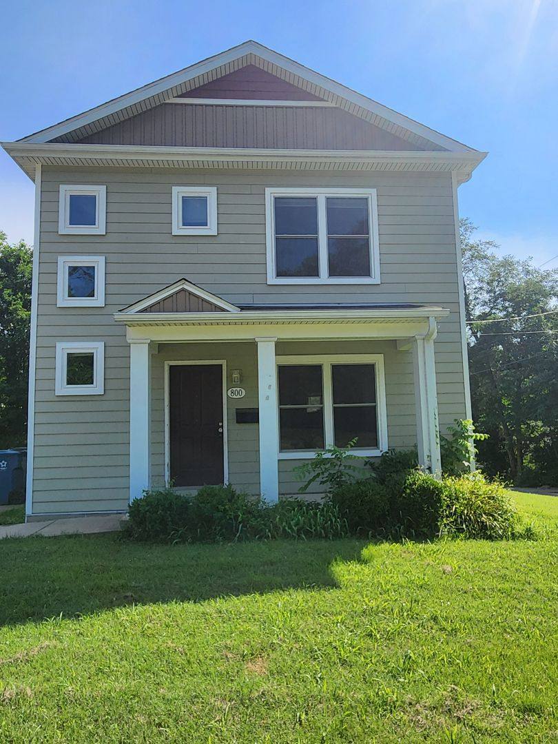 House for rent at 800 Highland, Alton, IL 62002