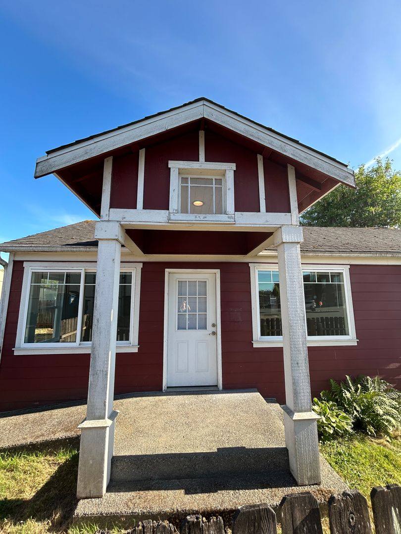 House for rent at 109 S Ferry Ave, Monroe, WA 98272