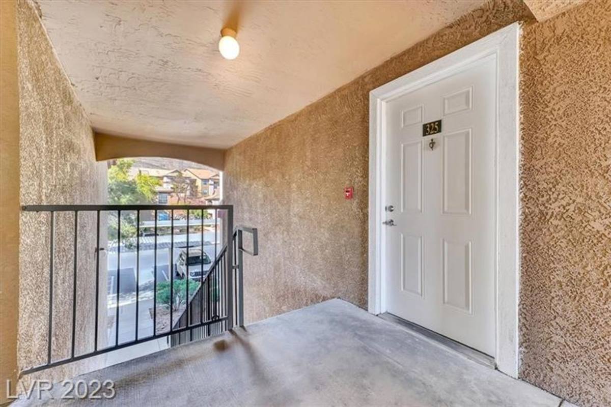 Condo for rent at 231 W Horizon Ridge Parkway, Henderson, NV 89014
