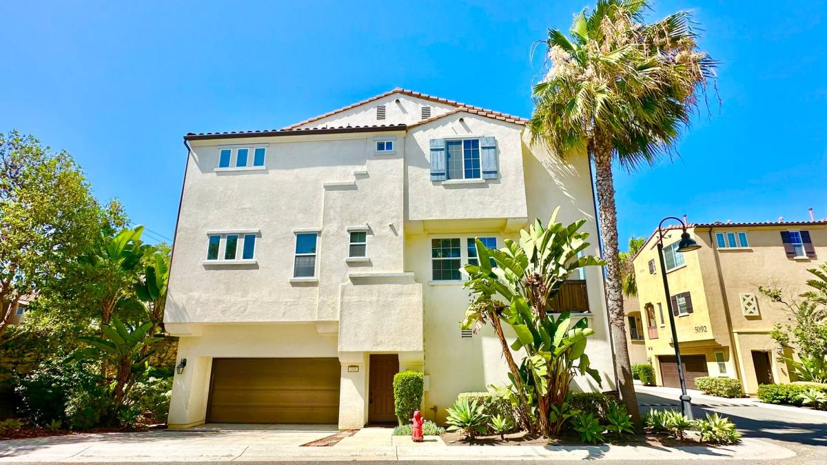 Townhouse for rent at 5095 Tranquil Way, Oceanside, CA 92057