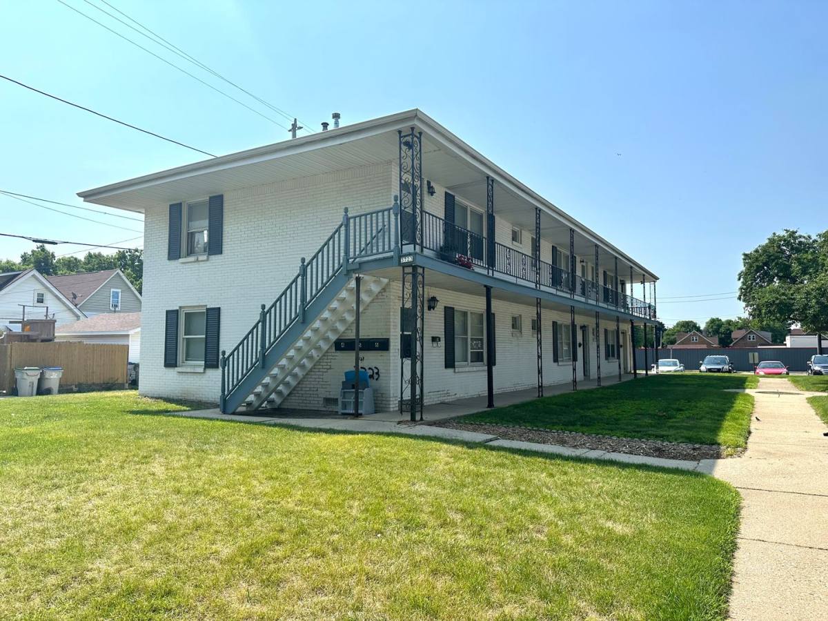 Apartment for rent at 3723-31 W Lapham St, Milwaukee, WI 53215