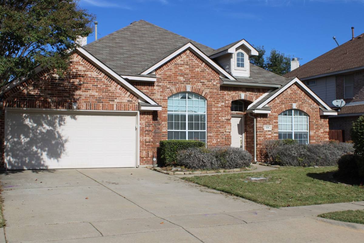 House for rent at 108 Mary Pat Dr, Grand Prairie, TX 75052