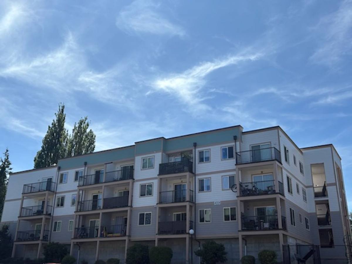Apartment for rent at 4004 NW Ave, Bellingham, WA 98226