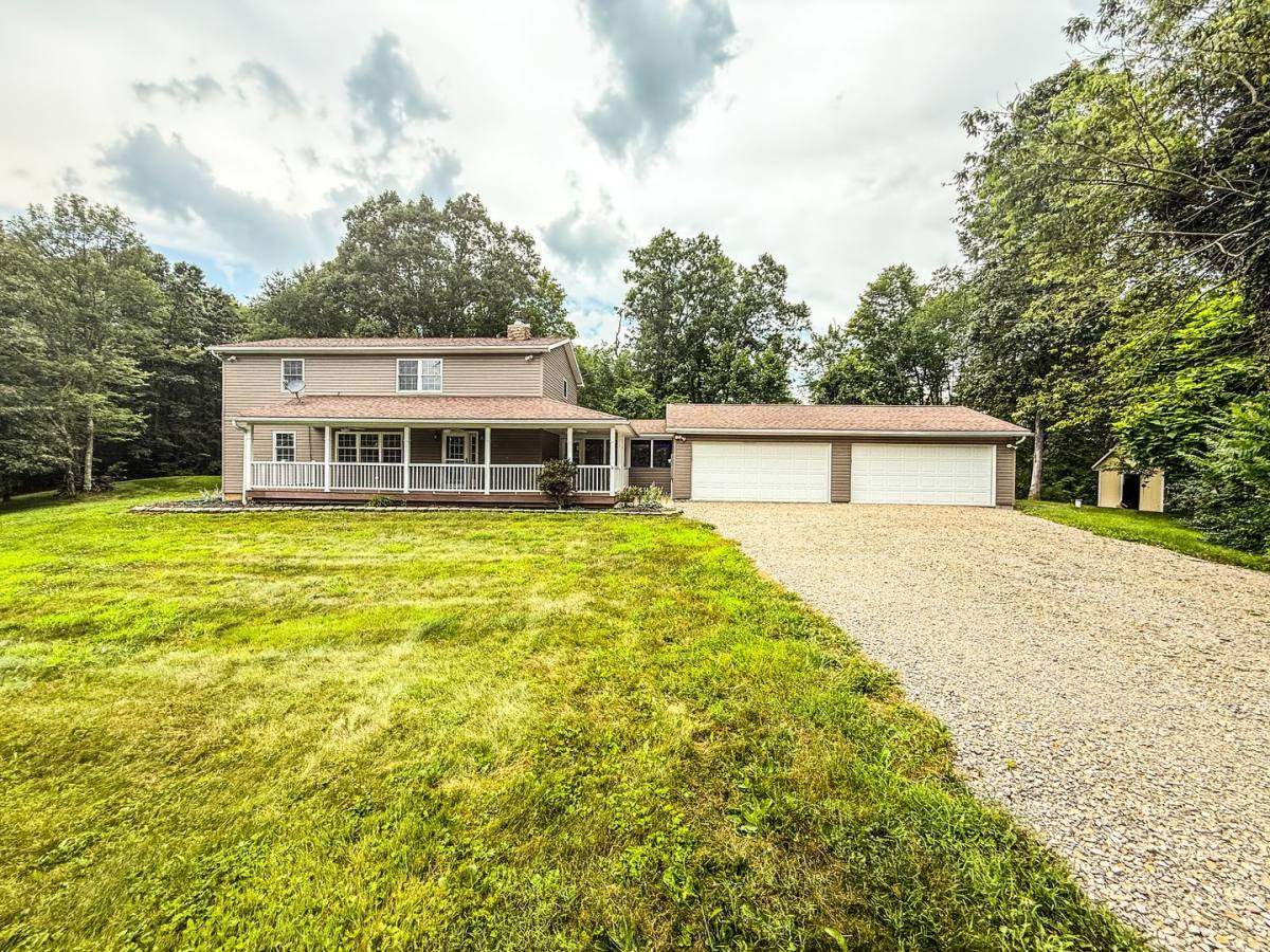 House for rent at 27100 Stull Rd, Tippecanoe, OH 44699