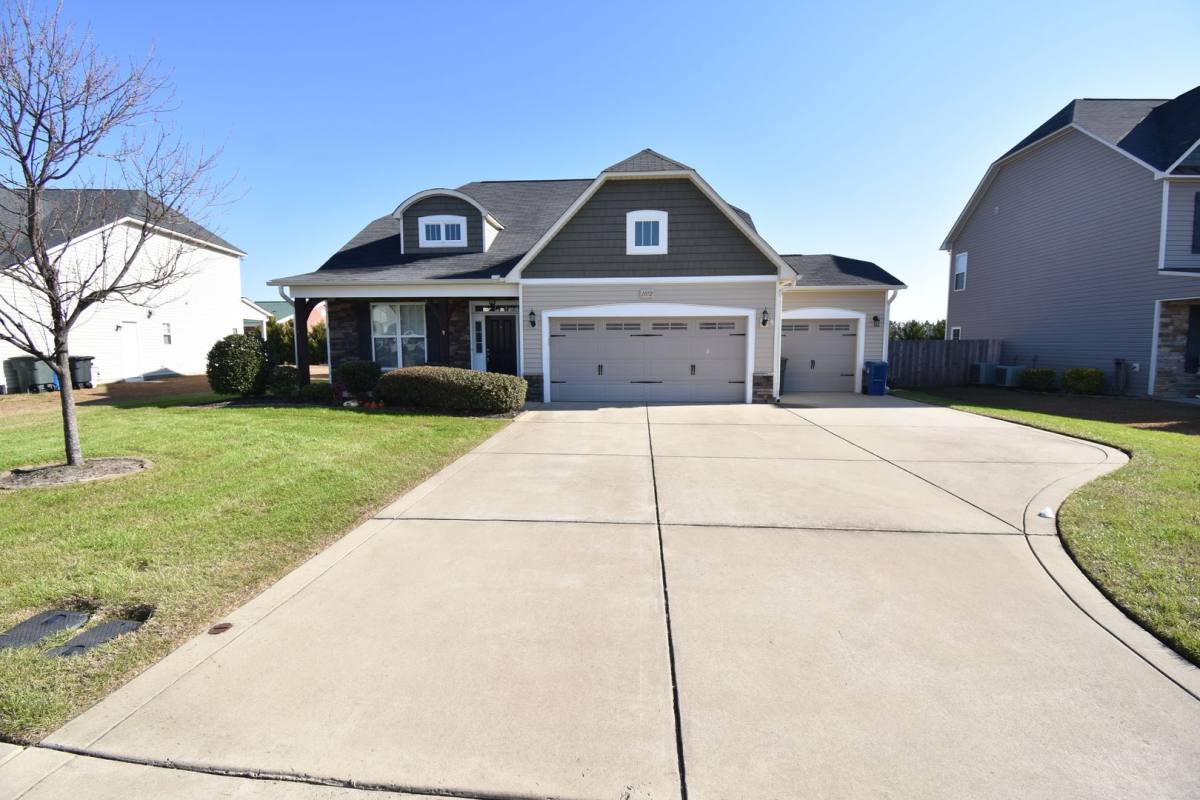 House for rent at 1072 Ronald Reagan Dr, Fayetteville, NC 28311