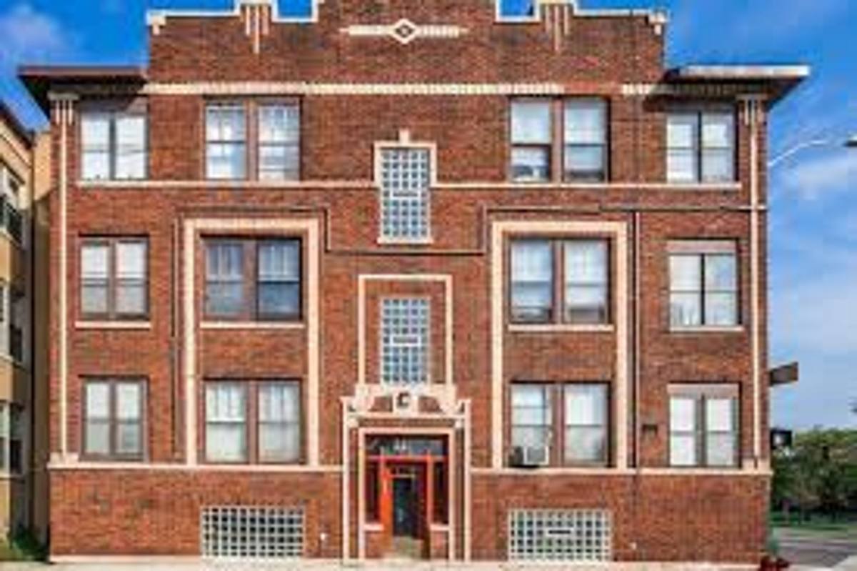 Apartment for rent at 6516 S Stony Island Ave, Chicago, IL 60637