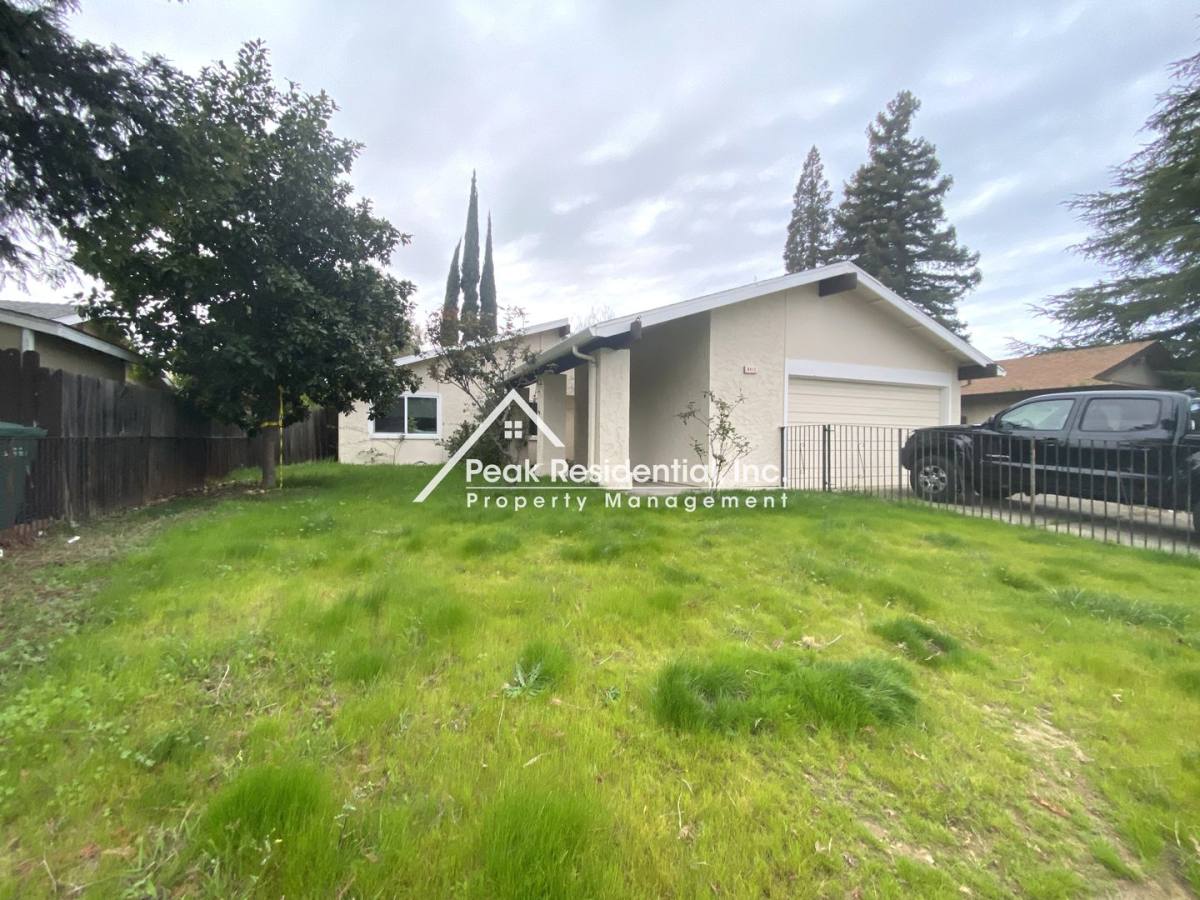 House for rent at 8412 Juglans Dr, Orangevale, CA 95662