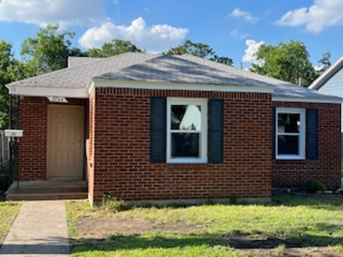 House for rent at 2704 W Bewick St, Fort Worth, TX 76109