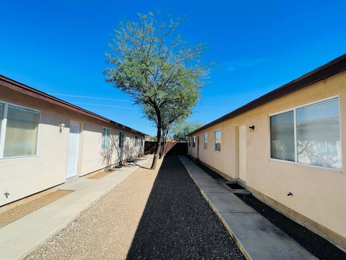 Townhouse for rent at 1188 N Riverview Blvd, Tucson, AZ 85745