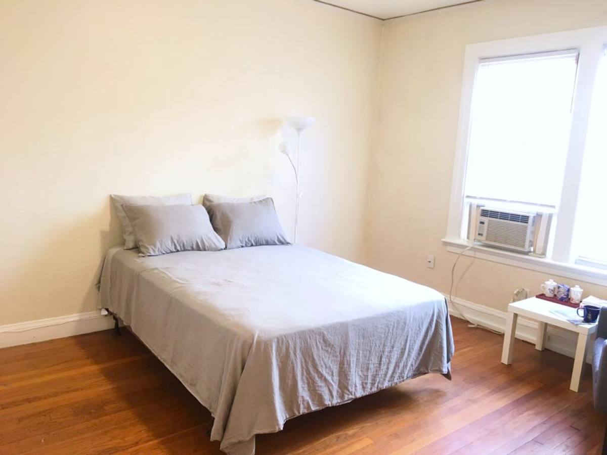 Apartment for rent at 186 Waterman St, Providence, RI 02906