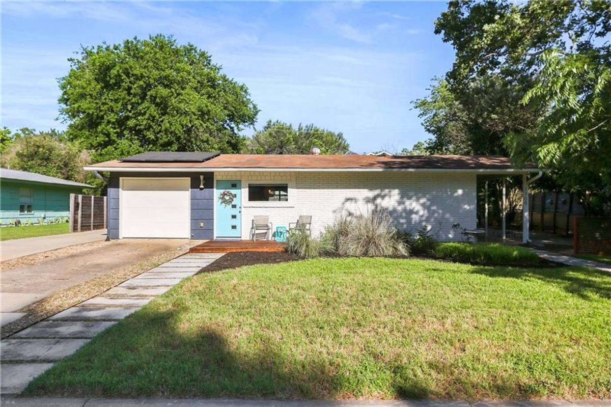 House for rent at 7709 Mullen Dr, Austin, TX 78757