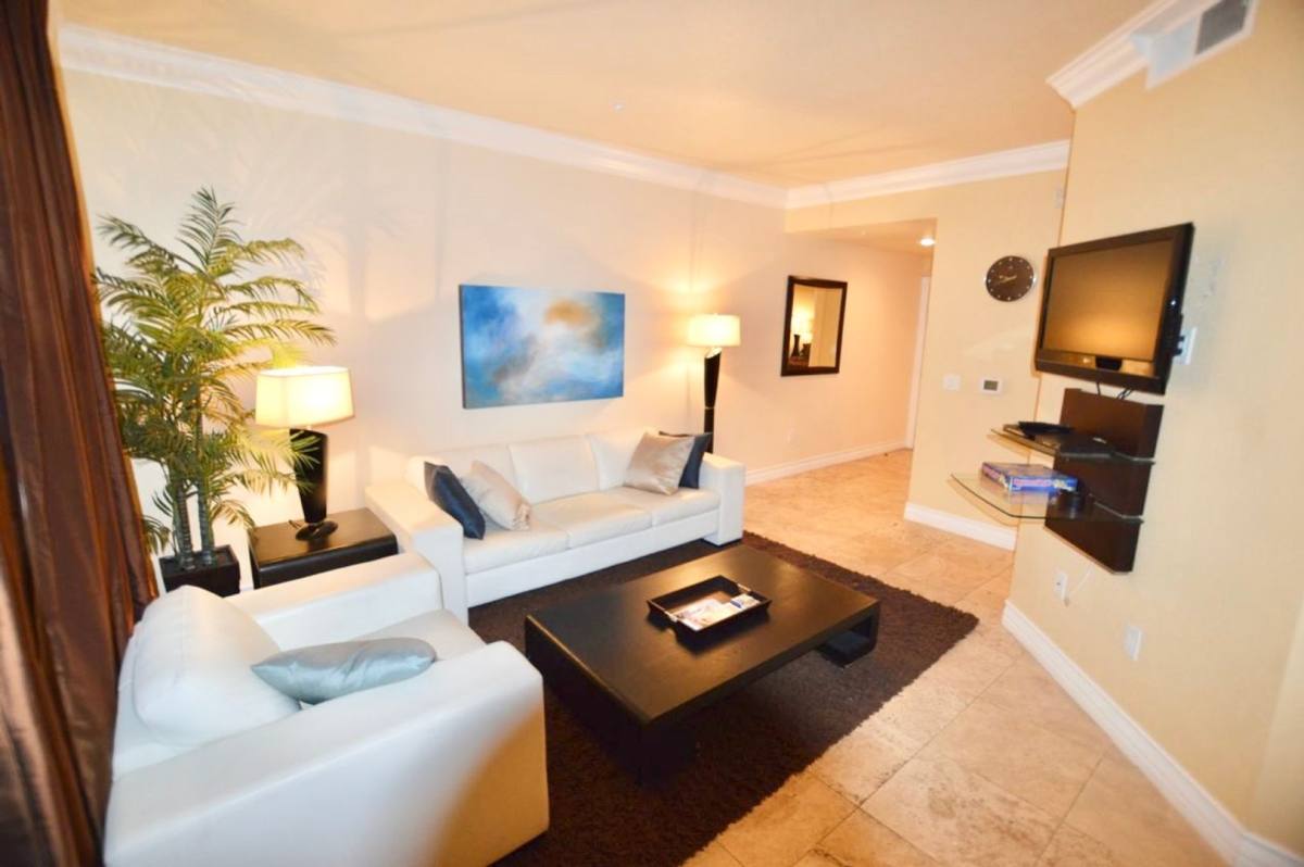 Condo for rent at 230 E Flamingo Rd, Las Vegas, NV 89169
