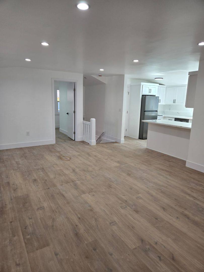 Apartment for rent at 3701 W 9th St, Los Angeles, CA 90019