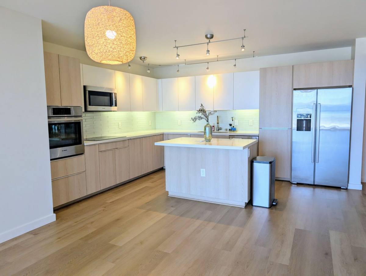 House for rent at 888 Kapiolani Blvd, Honolulu, HI 96813