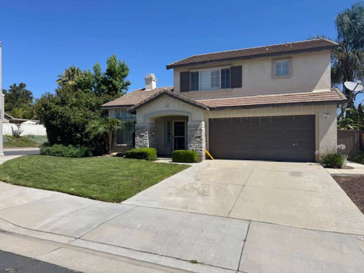 House for rent at 1402 Sutherland Dr, Riverside, CA 92507