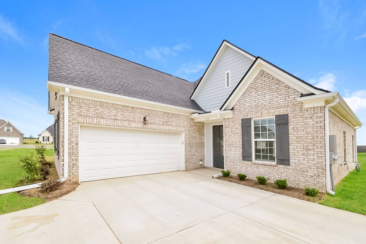 Apartment for rent at 9298 Lakeside Circle S, Walls, MS 38680