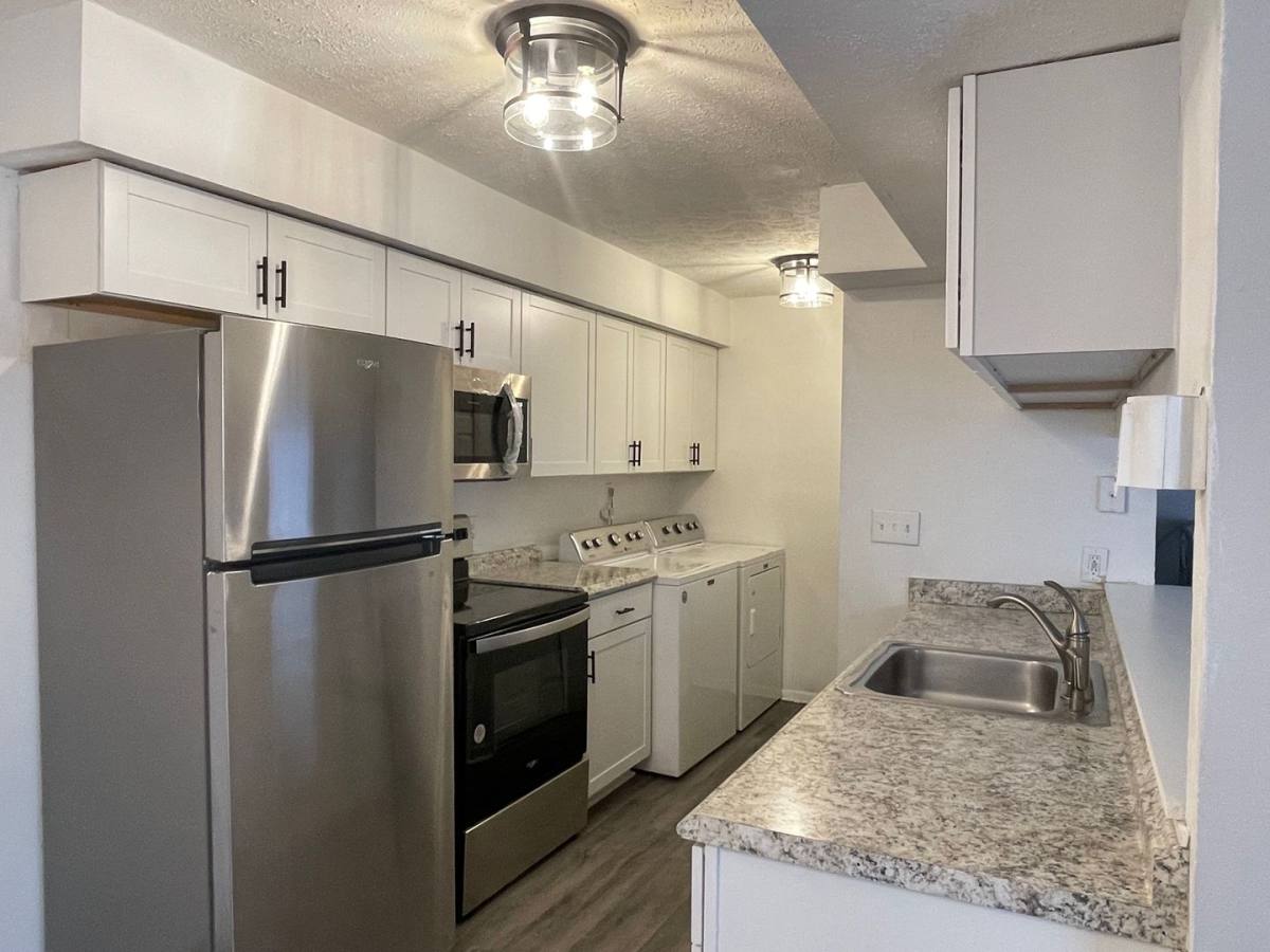 Apartment for rent at 662 Bellemeade Dr, Marietta, GA 30008