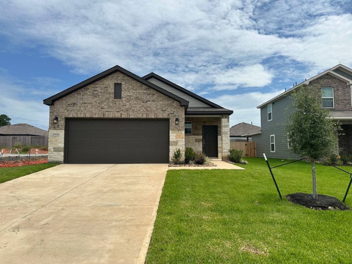 House for rent at 11958 Wisteria Meadows Dr, Willis, TX 77318