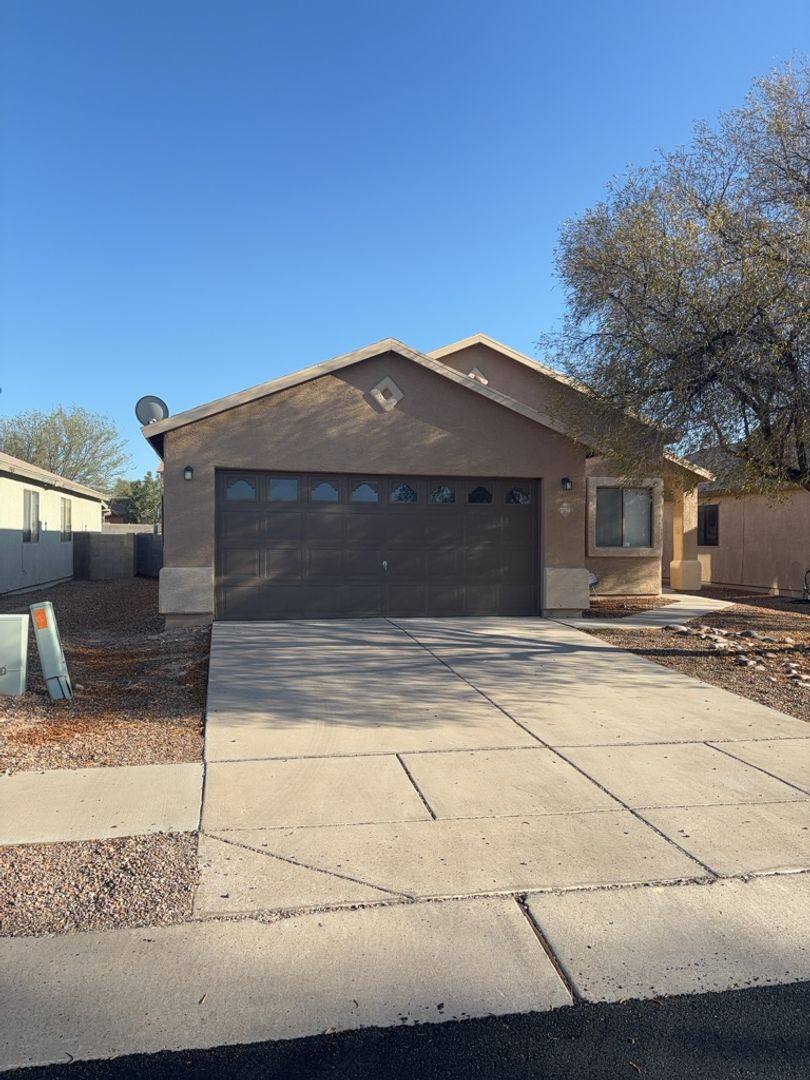 House for rent at 3794 E White River Dr, Tucson, AZ 85706