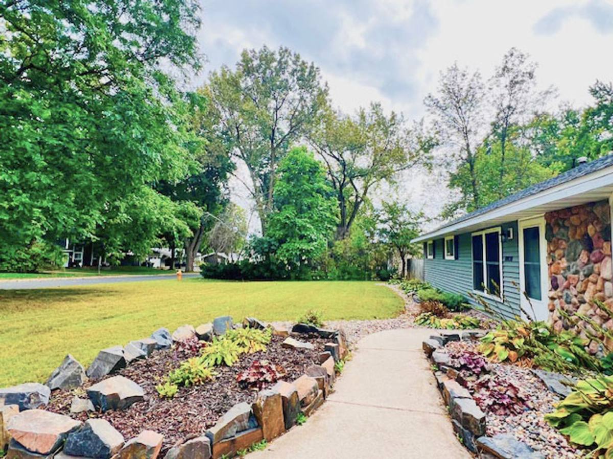 House for rent at 10030 Redwood St NW, Minneapolis, MN 55433