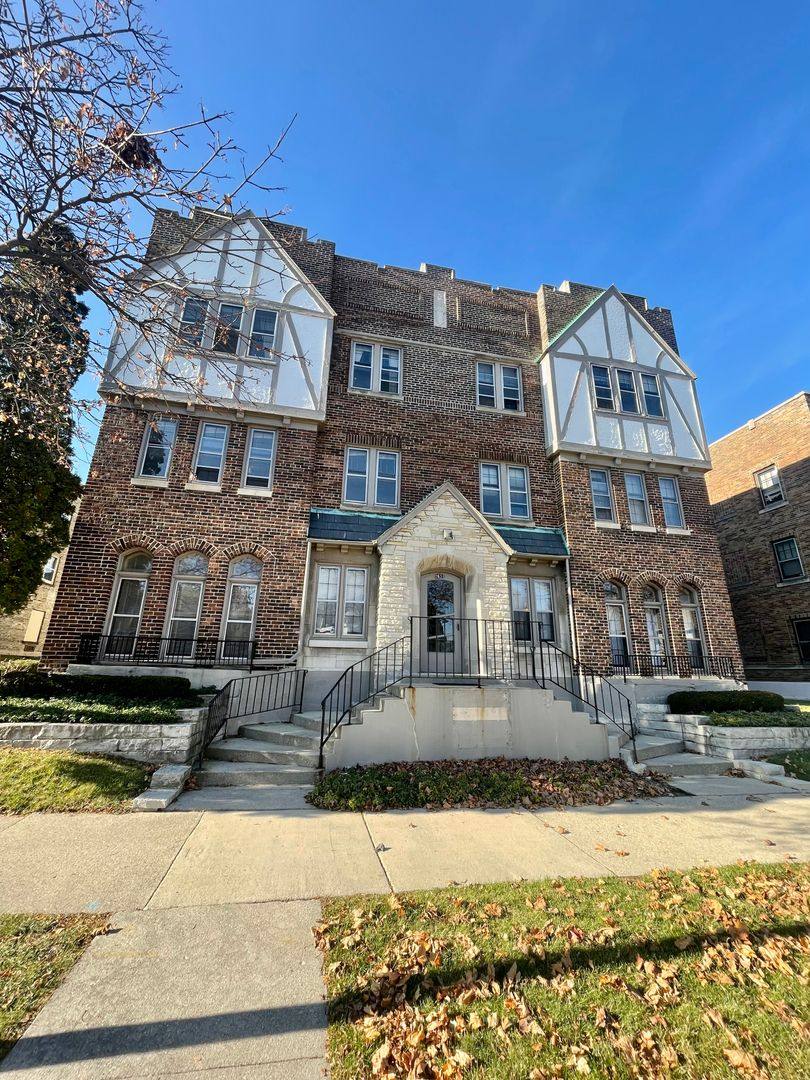 Apartment for rent at 2631 N Cramer, Milwaukee, WI 53211