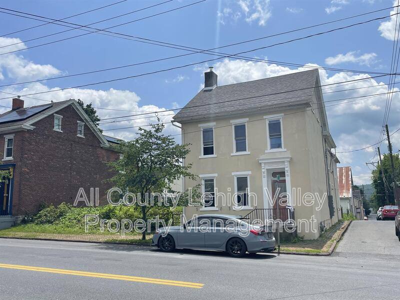 Apartment for rent at 122 E Goepp St #2, Bethlehem, PA 18018