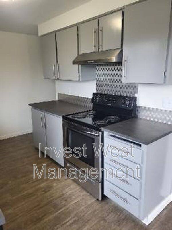Apartment for rent at 3108 Kauffman Ave #B, Vancouver, WA 98660