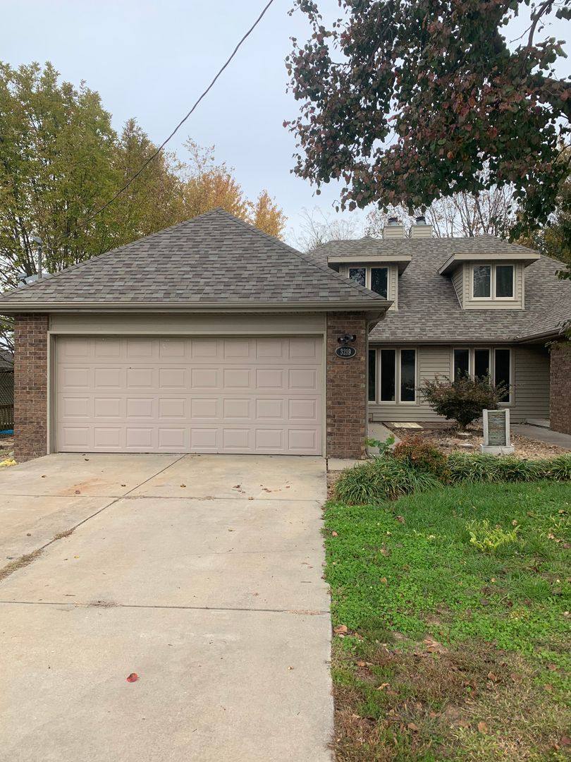House for rent at 3219 W Hanover St, Springfield, MO 65807