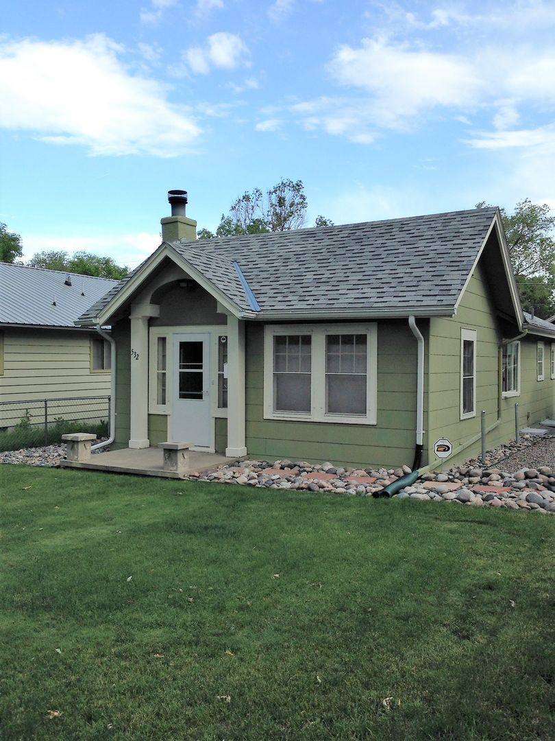 House for rent at 532 Parkhill Dr, Billings, MT 59102