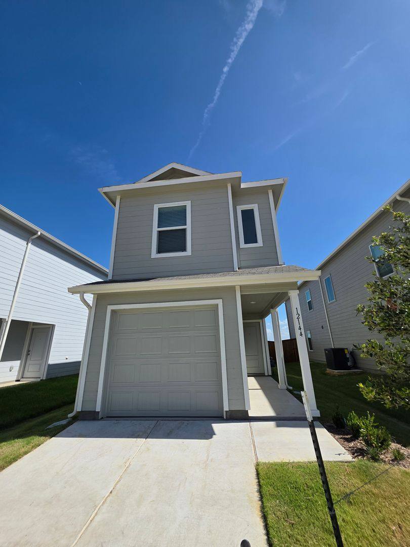 House for rent at 12144 Morgan Dr, Aubrey, TX 76227