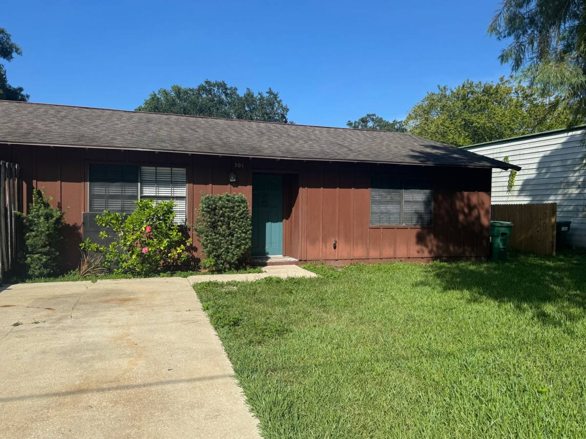House for rent at 301 Cavanah Dr, Daytona Beach, FL 32117
