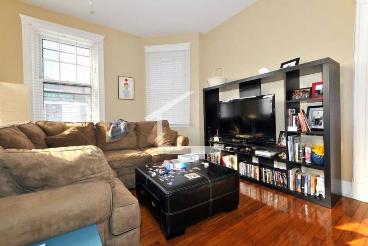 Townhouse for rent at 315 Allston St #4, Brighton, MA 02135