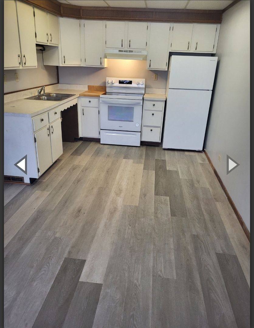 Apartment for rent at 513 1st Ave, Ackley, IA 50601