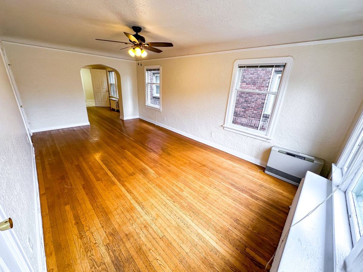 722 10th Ave E, Seattle, WA 98102
