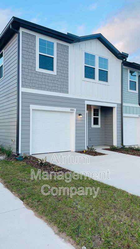 Townhouse for rent at 5925 Piney Shrub Place, Saint Cloud, FL 34771