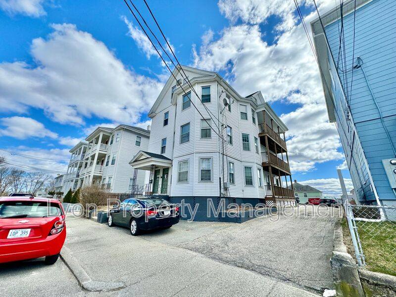 Apartment for rent at 15 Phoenix St #PENTHOUSE, Central Falls, RI 02863