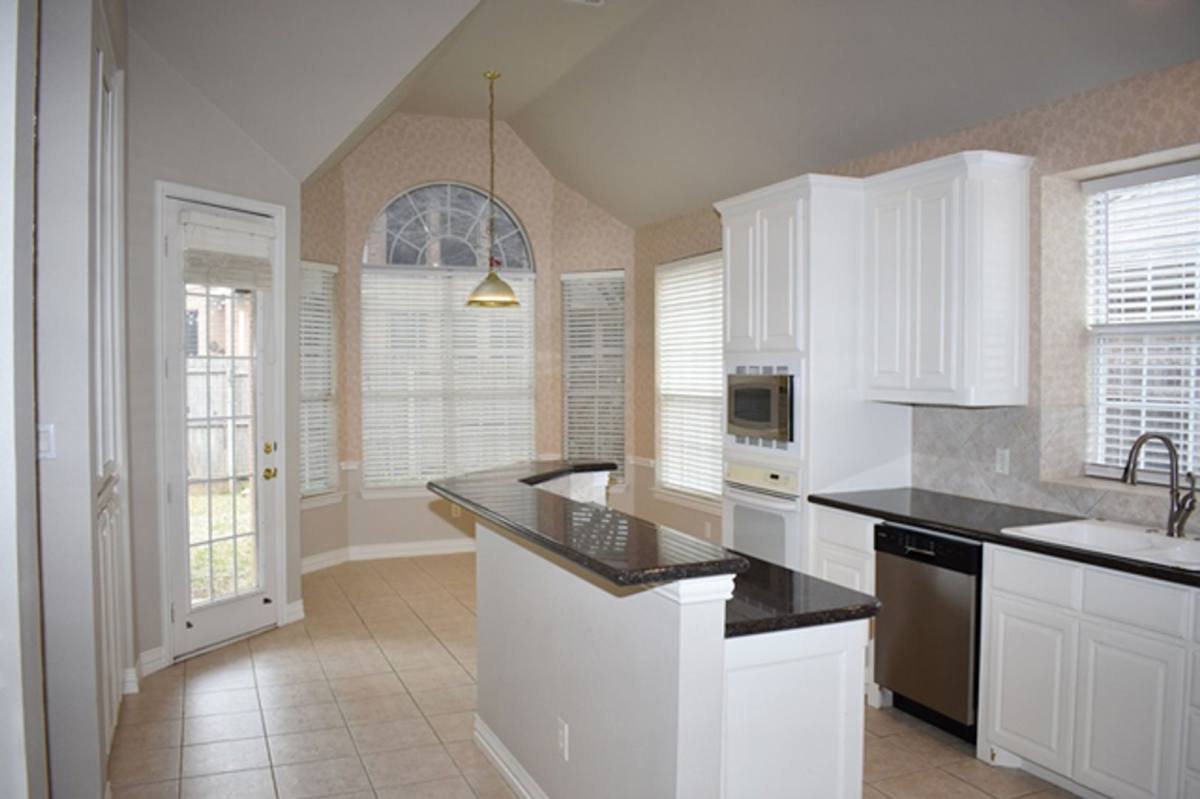 House for rent at 516 Arcadia Dr, Keller, TX 76248