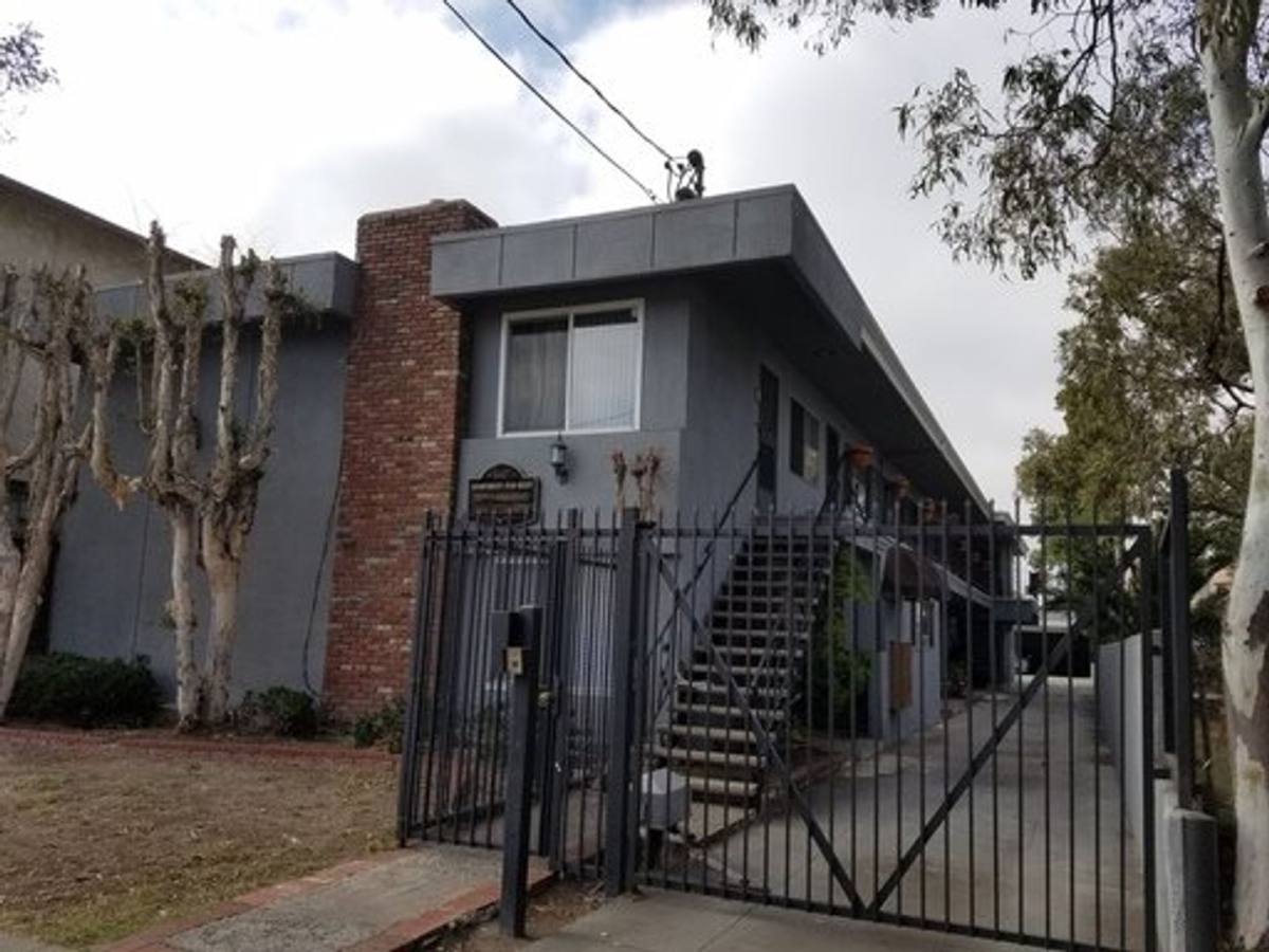 Apartment for rent at 1607 W 219th St, Torrance, CA 90501