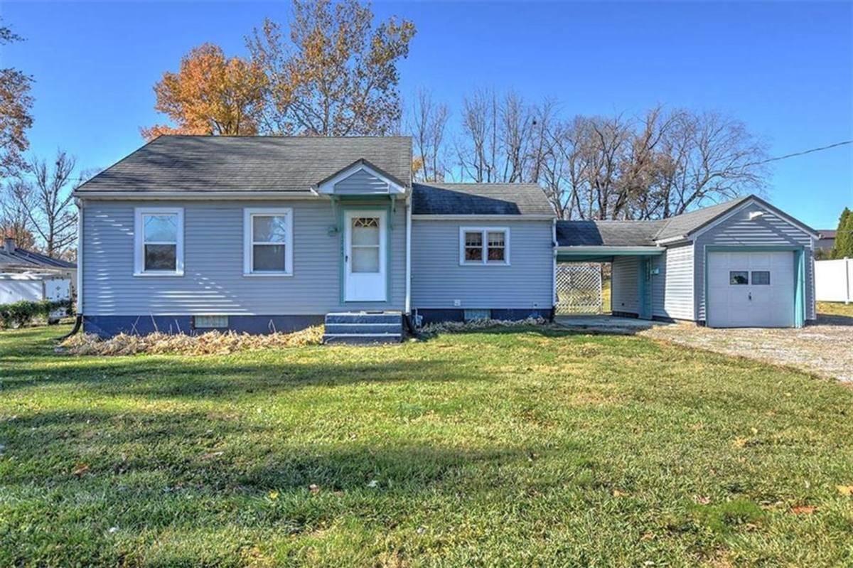 House for rent at 1765 S Fairview Ave, Decatur, IL 62521